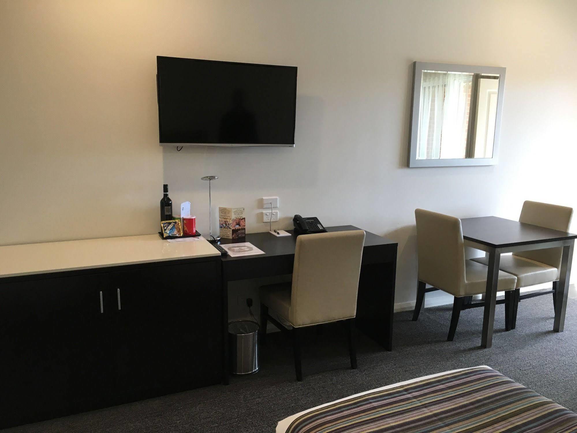 Best Western Plus Bolton On The Park Motel Wagga Wagga Exterior foto